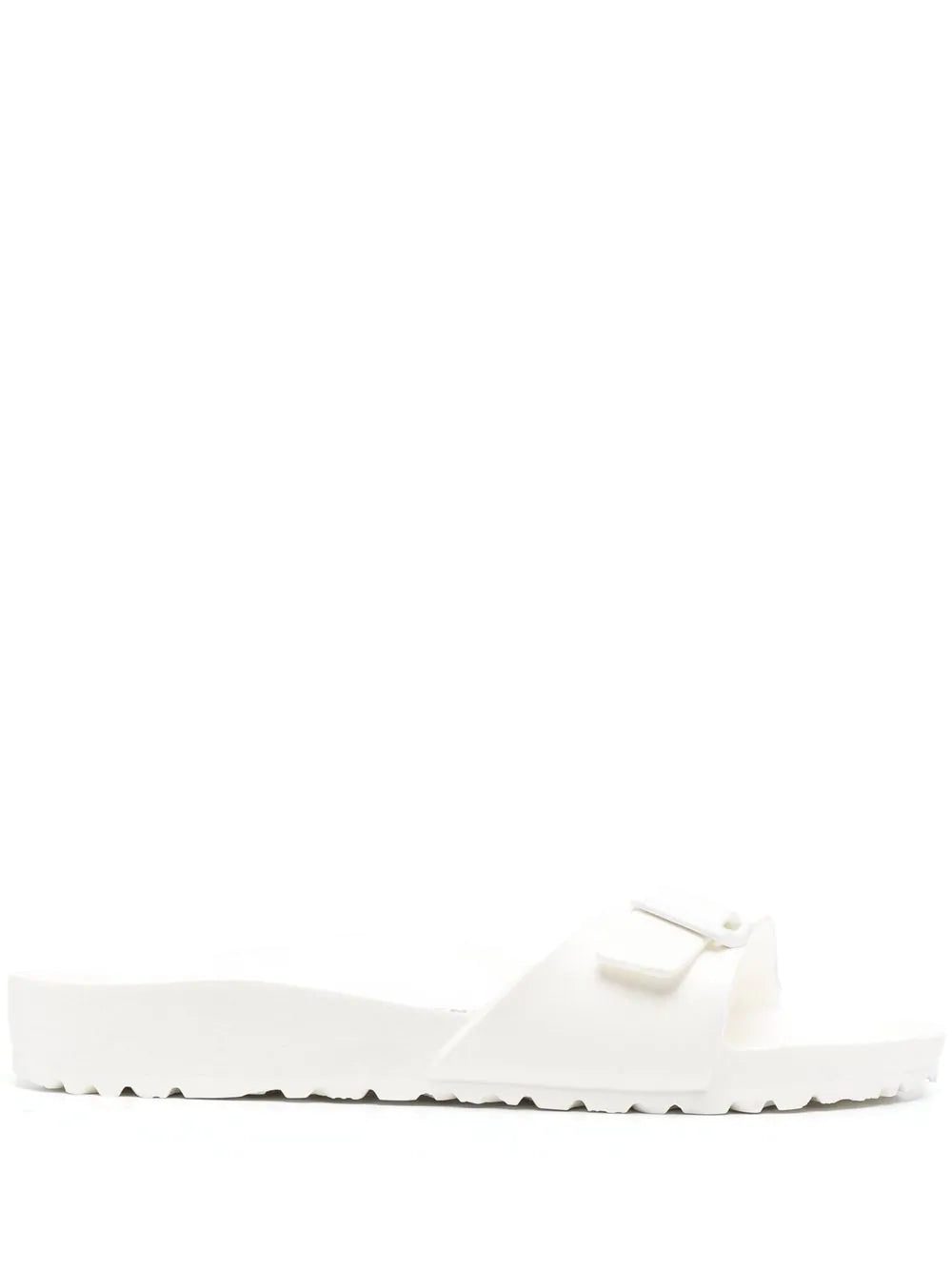 18004062_39872222_1000