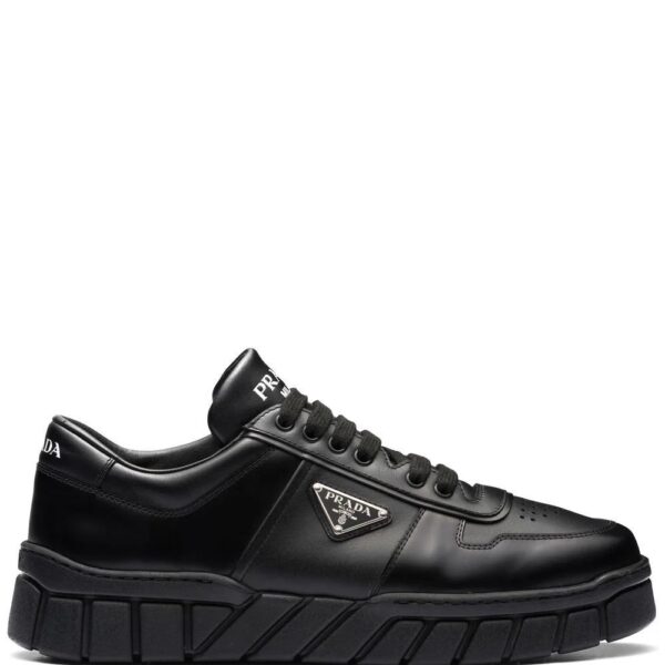 Prada  logo-plaque low-top sneakers