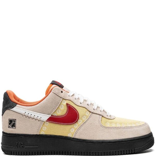 Nike  Air Force 1 Low “Somos Familia” sneakers
